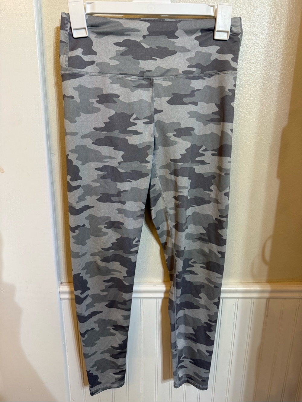 Kyodan Gray Camo Leggings - High Waist Active Tights